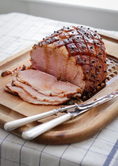 Sticky Glazed Christmas Ham